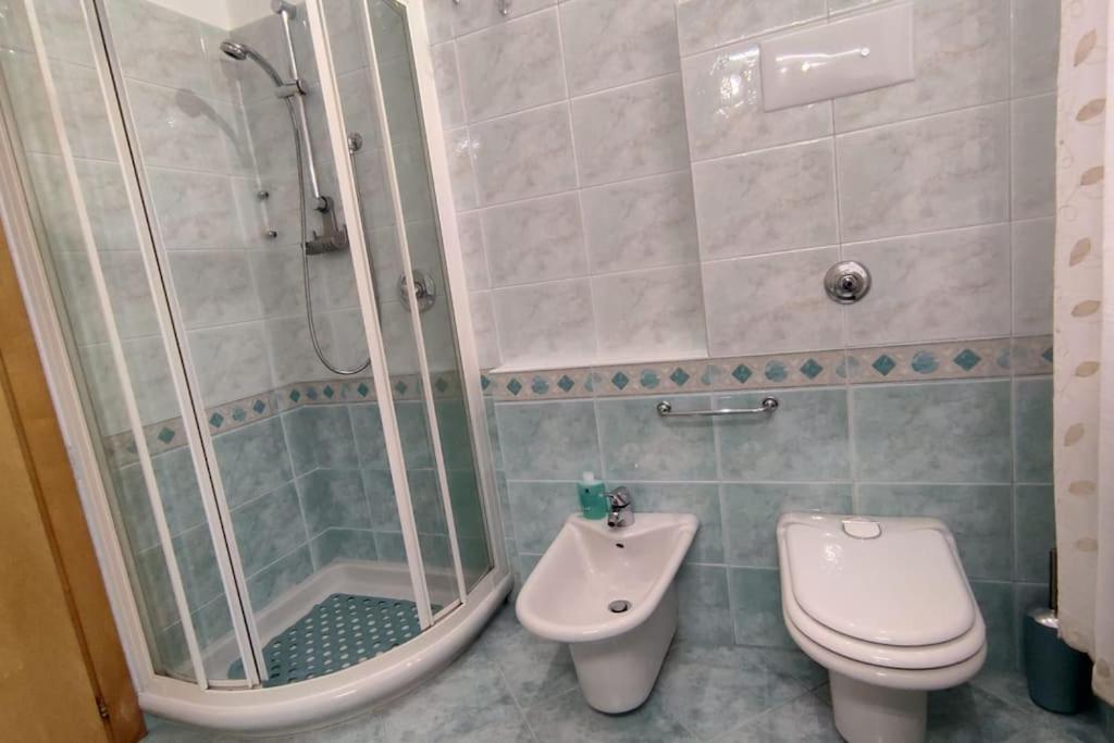 Elegante Alloggio Zona Storica Lecco Kültér fotó