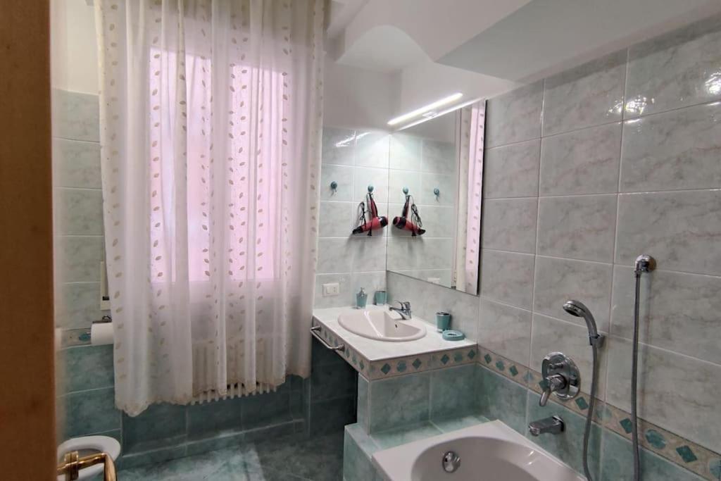 Elegante Alloggio Zona Storica Lecco Kültér fotó